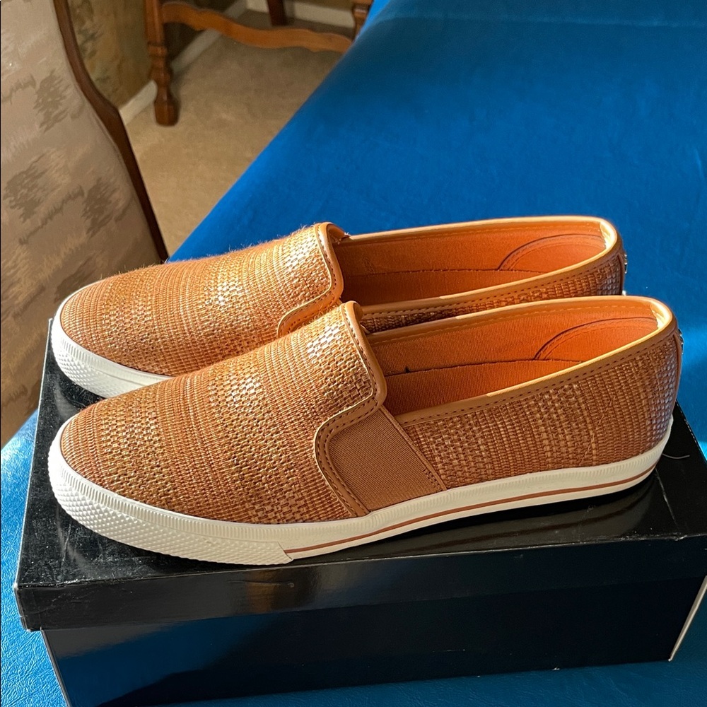 Lauren Ralph Lauren Women's Slip-On Loafers - Picture 4 of 7